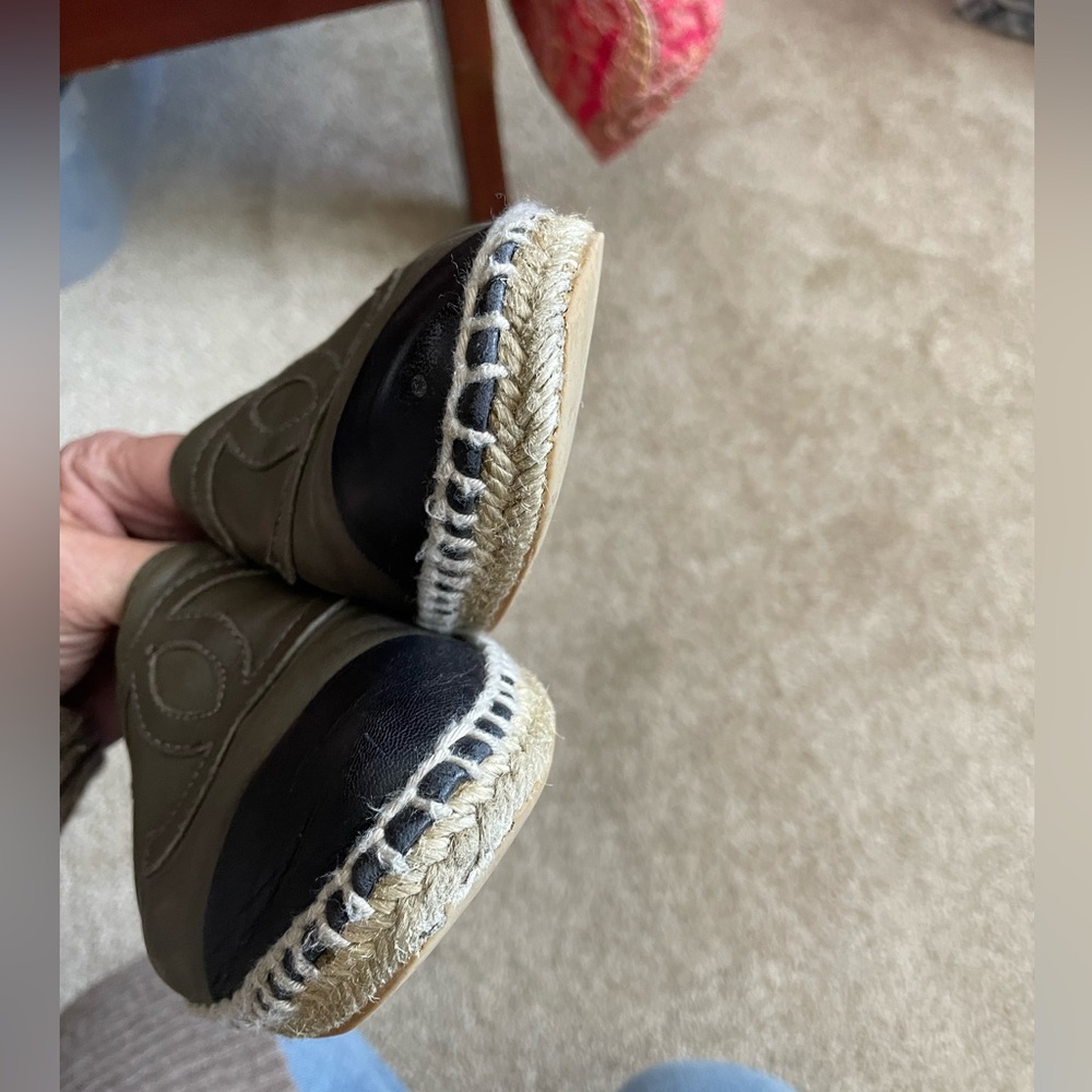 Authentic Chanel leather espadrilles, size 37 - Picture 10 of 11